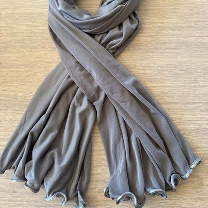 Hijab jersey premium Frisé en Tissu Doux et Confortable pour un Style Élégant et Polyvalent