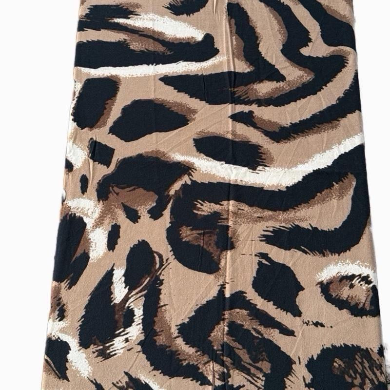 Écharpe motif léopard en tissu doux et élégant pour toutes les occasions